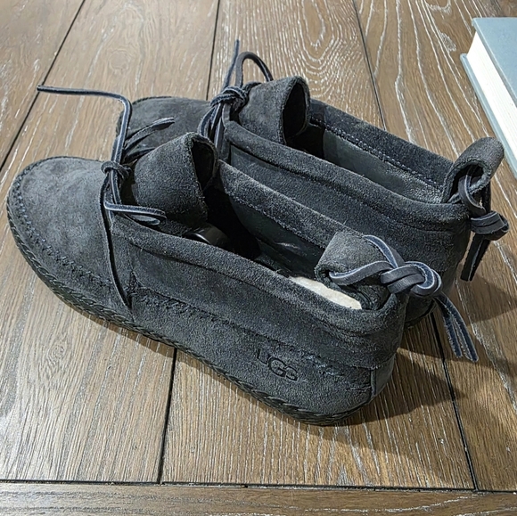UGG Woodlyn Moccasins, Women's Size 7.5 - Picture 2 of 9
